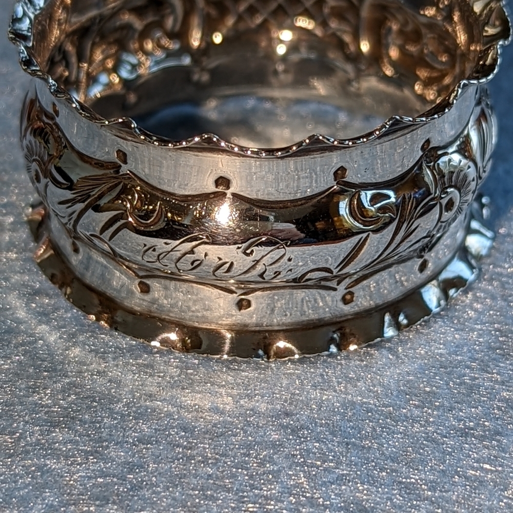 Antique (1903) Sterling Silver Napkins Ring - Picture 4 of 7